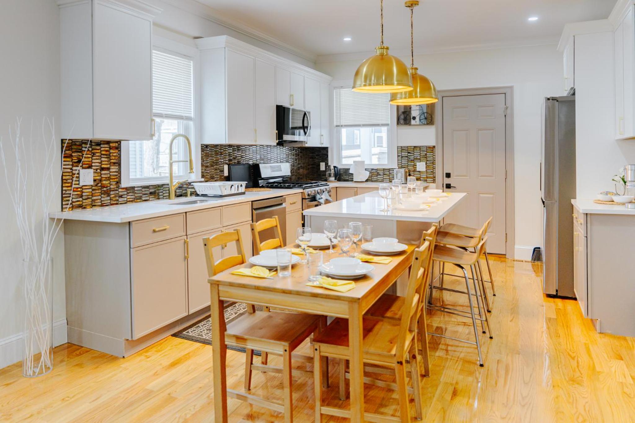 14-2-5BR Milton - Near Blue Hills