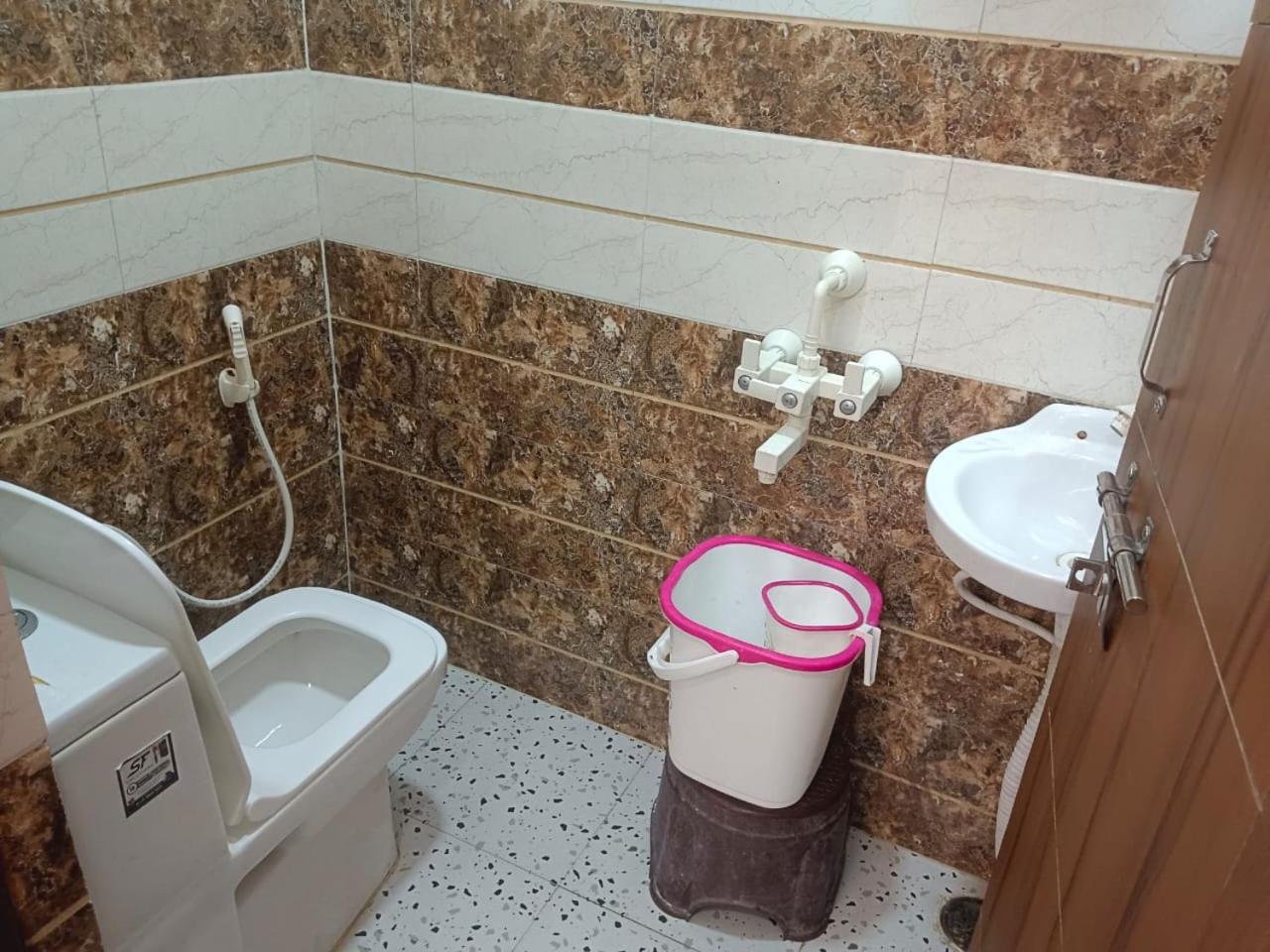 Hotel White Town Agra