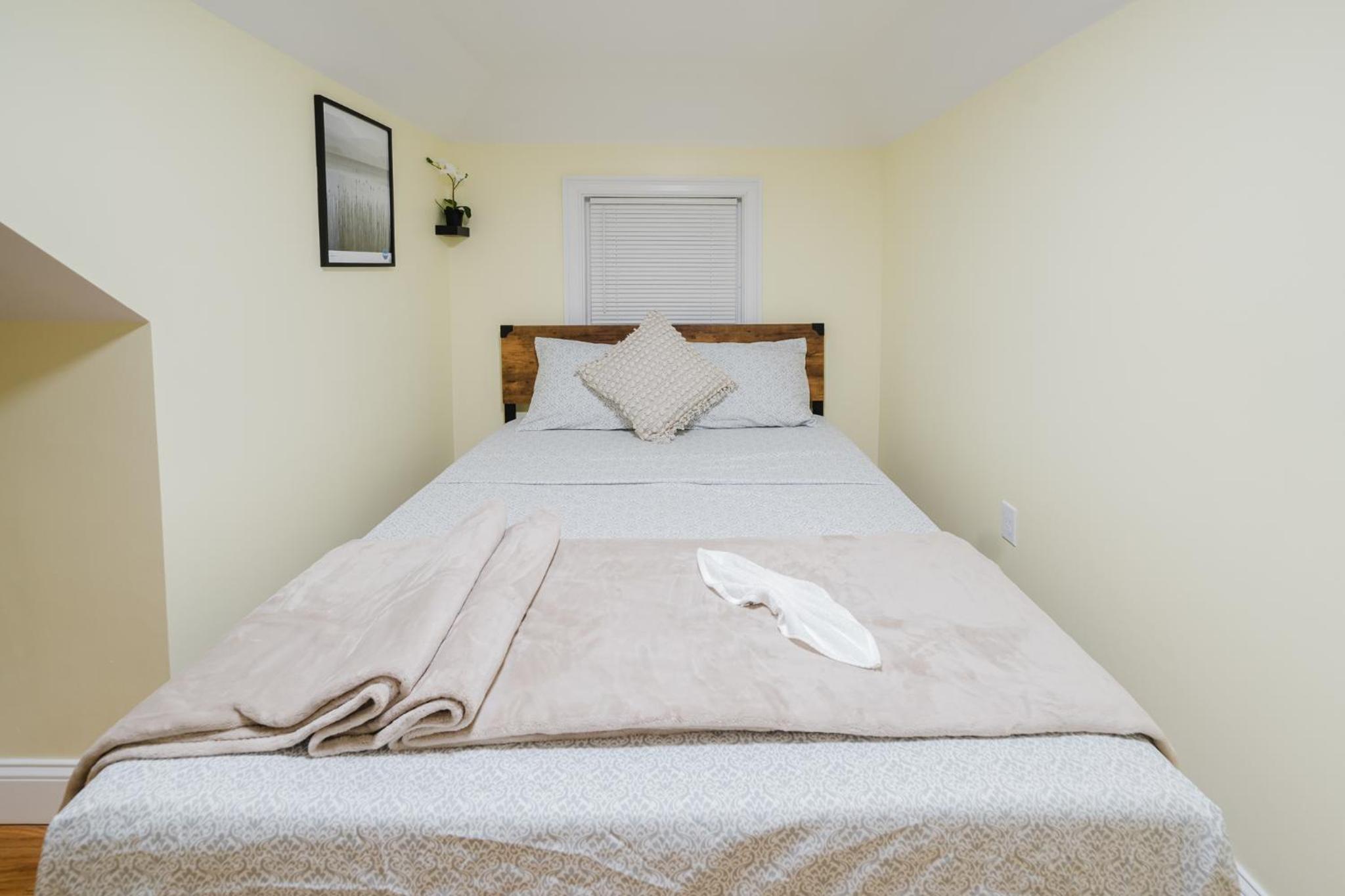 14-2-5BR Milton - Near Blue Hills