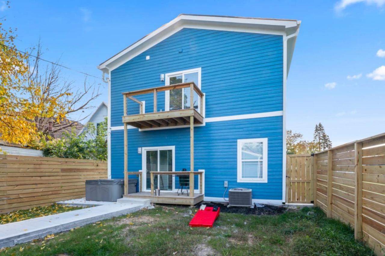 Massive New Construction with Hot Tub view 3