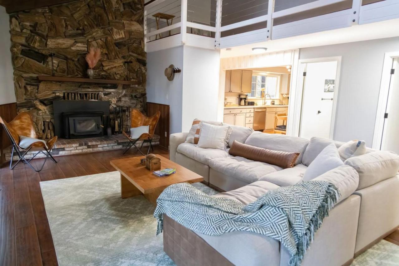 Grass Valley Vacations - Scotts Flat Lakeside Retreat - Property Image 1