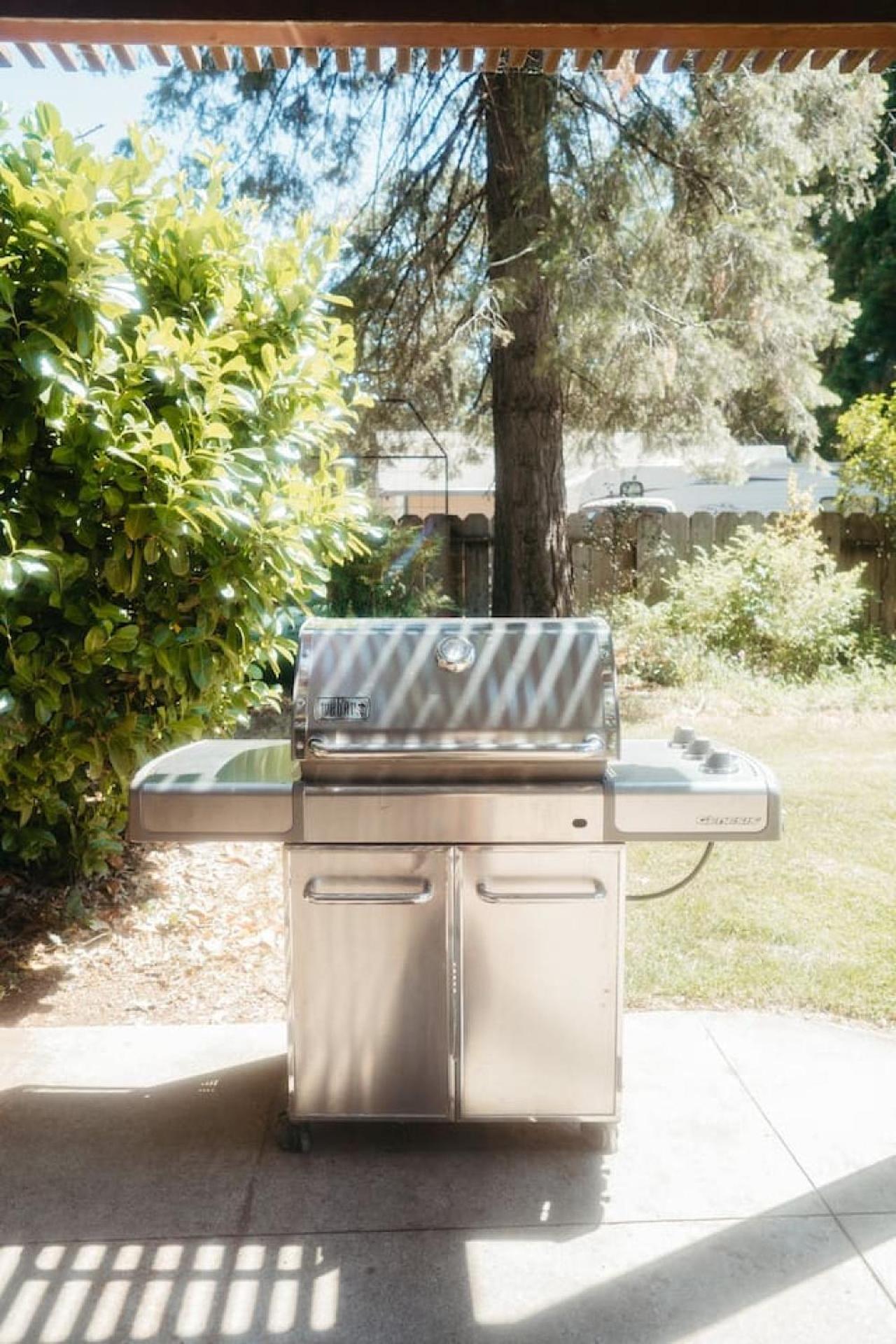 Grass Valley Home with Hot Tub view 4