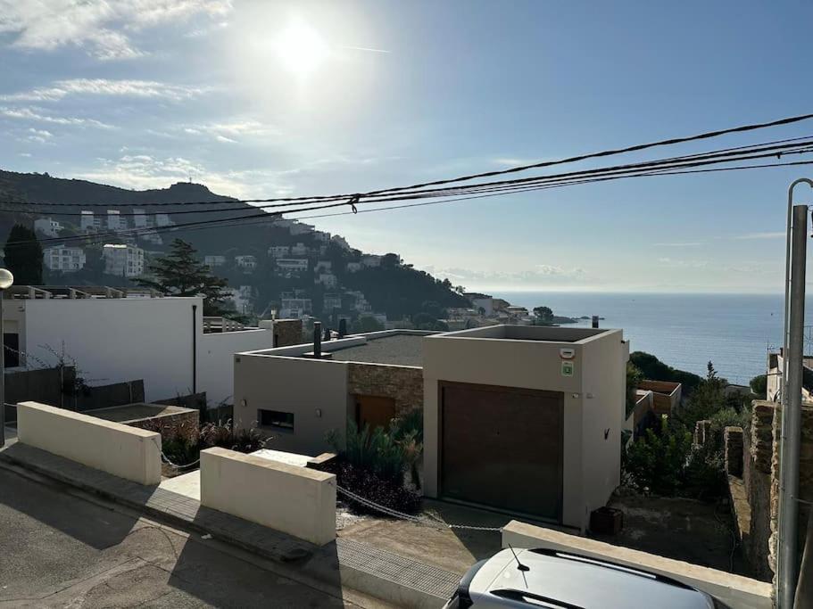 Bonito apartamento cerca de la playa con gran terraza AV-04