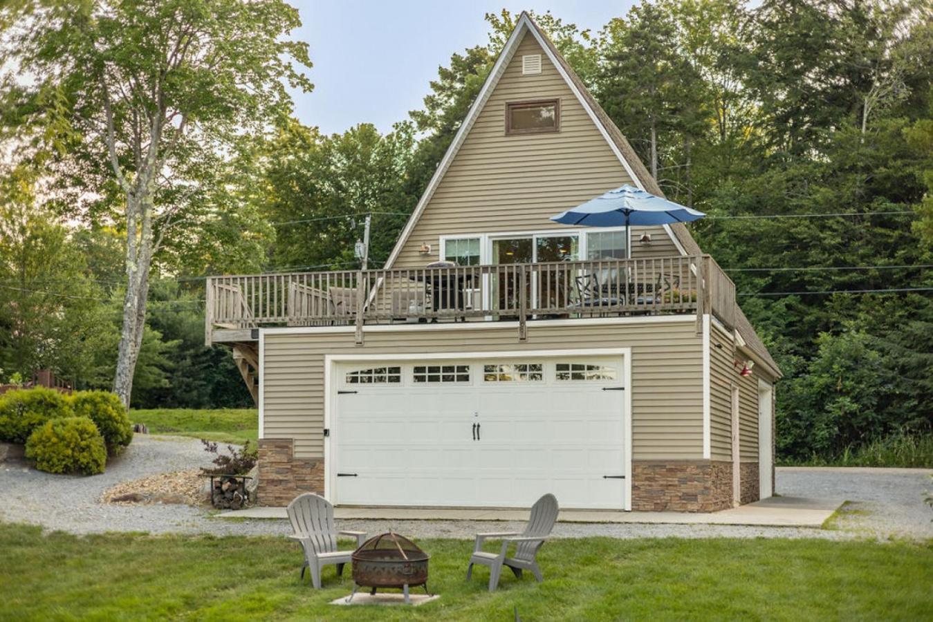 Highland Lake Waterfront Cabin
