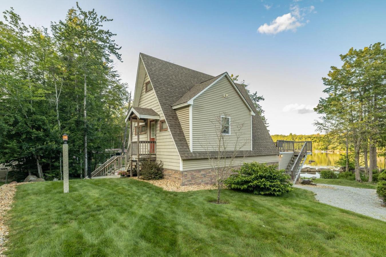 Highland Lake Waterfront Cabin