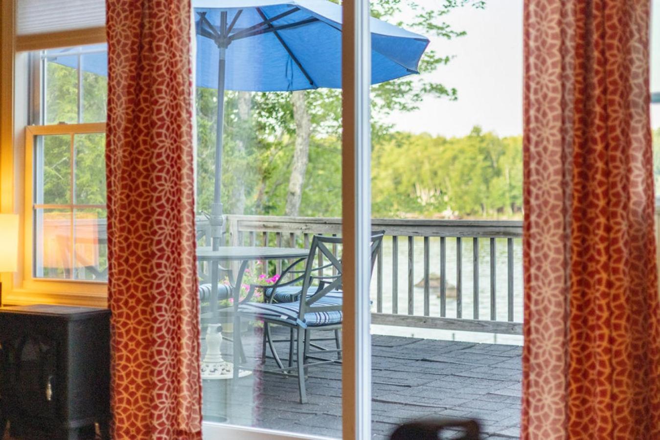 Highland Lake Waterfront Cabin