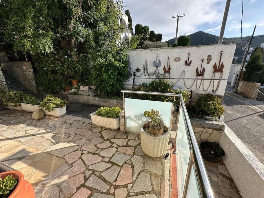 Bonito apartamento cerca de la playa con gran terraza AV-04