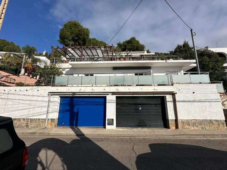 Bonito apartamento cerca de la playa con gran terraza AV-04