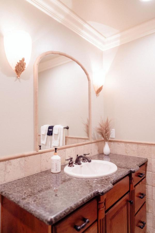 Luxury House, Walk to Downtown or Pioneer Park - Property Image 39