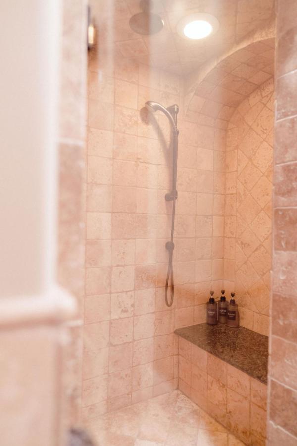 Luxury House, Walk to Downtown or Pioneer Park - Property Image 38