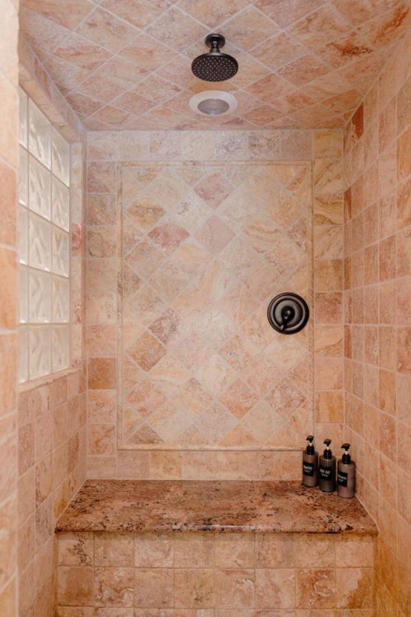Luxury House, Walk to Downtown or Pioneer Park - Property Image 47