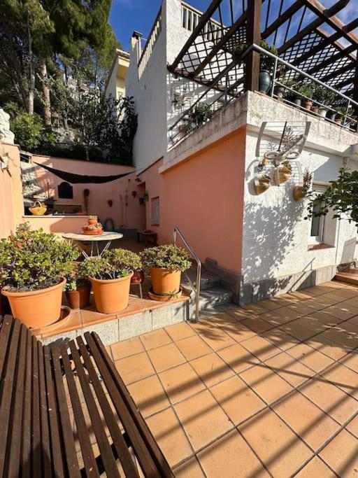 Bonito apartamento cerca de la playa con gran terraza AV-04