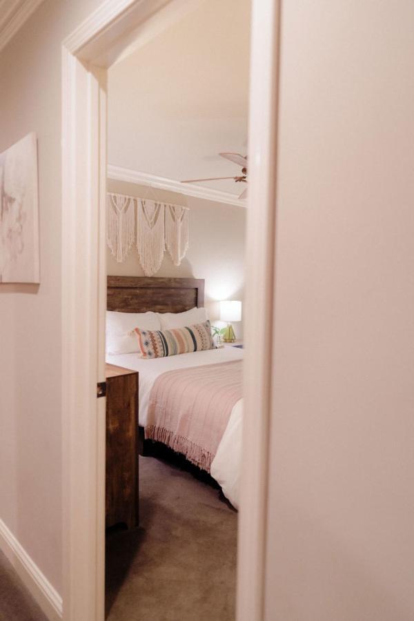 Luxury House, Walk to Downtown or Pioneer Park - Property Image 3