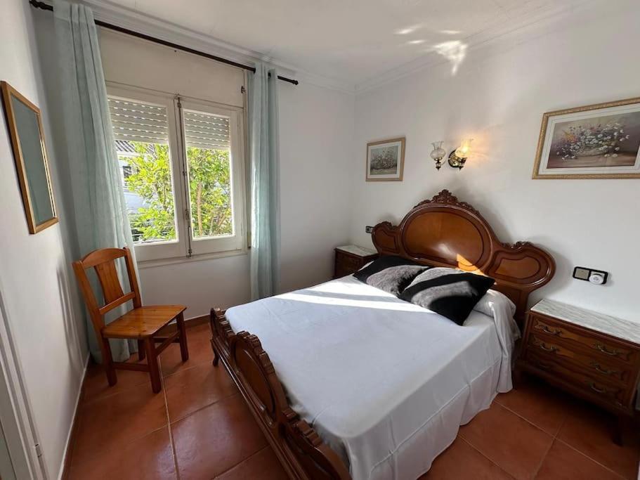 Bonito apartamento cerca de la playa con gran terraza AV-04