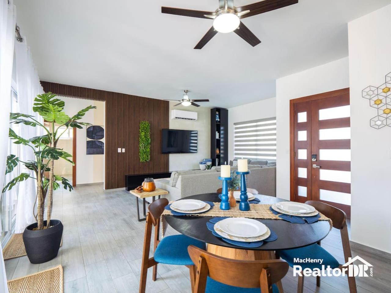 Chic 3BR Villa with an outdoor bar and office view 4