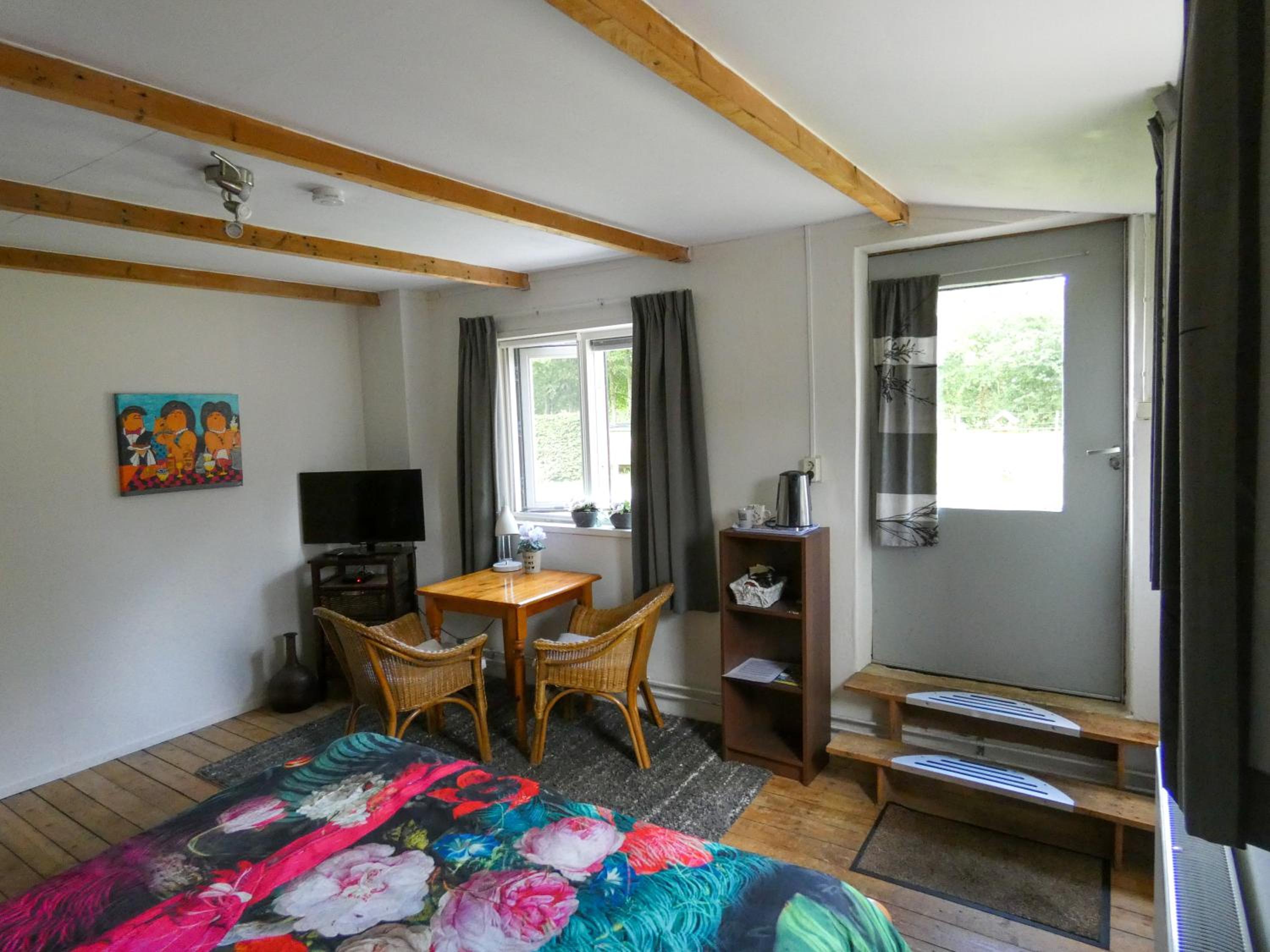 B&B Warnstee view 3