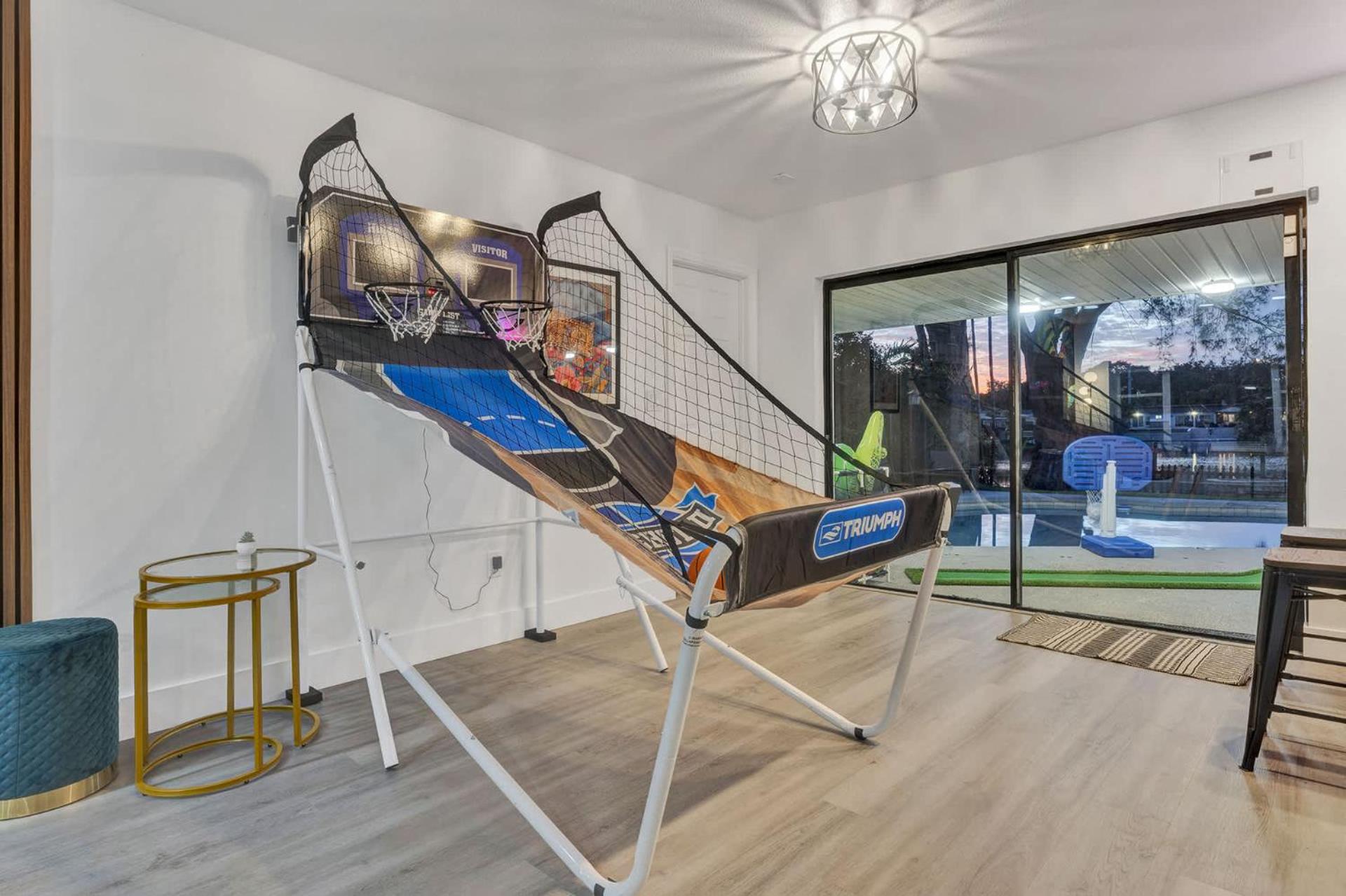 Lakefront Retreat Perfect for Family Fun