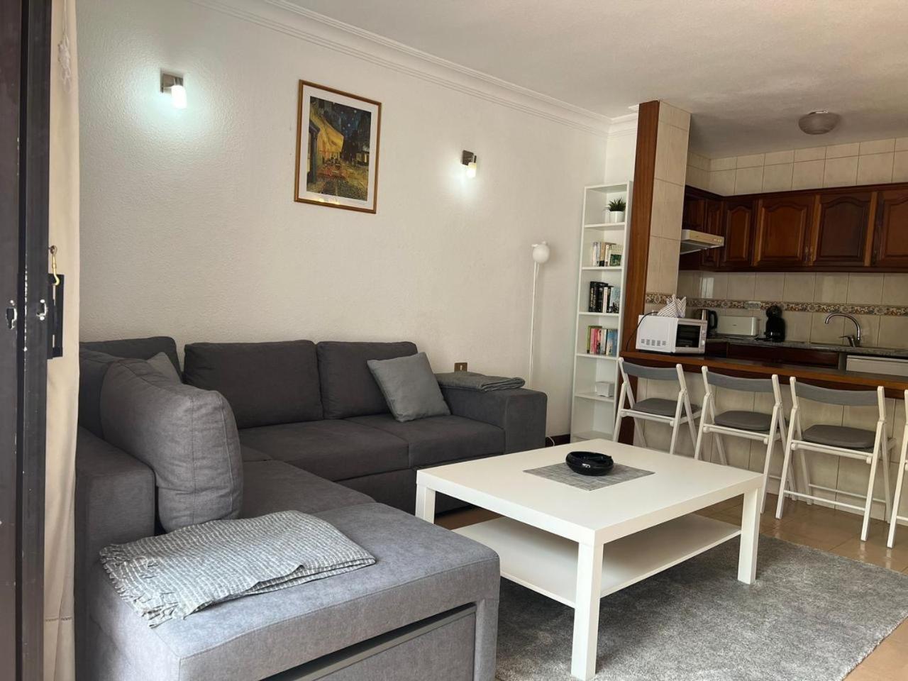 Victoria apartment photo 5