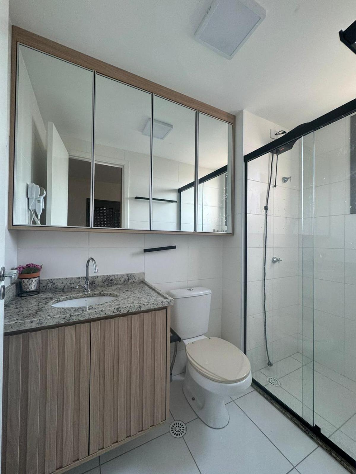 FL1207 · Espetacular na Faria Lima com Piscina e Gym
