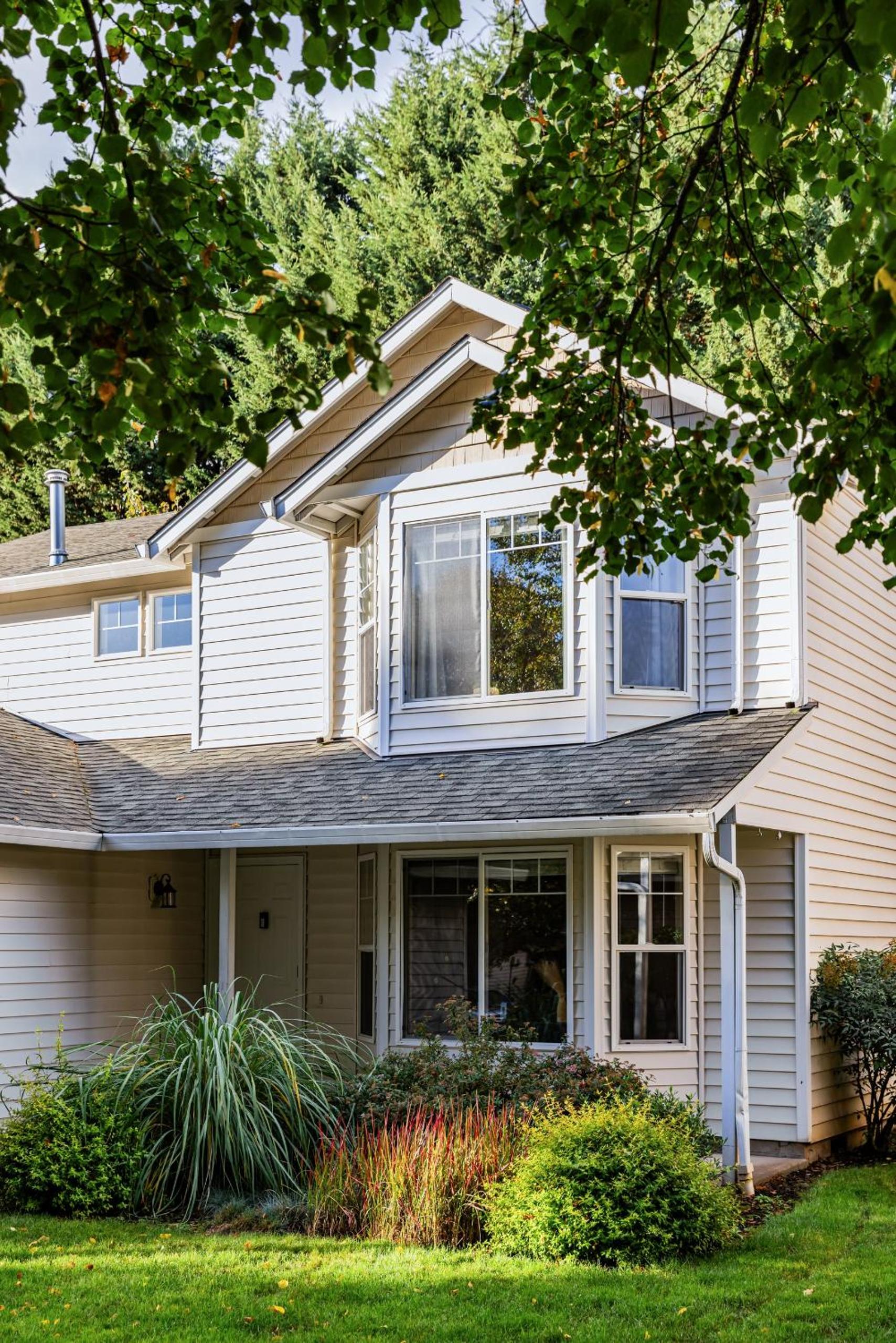 Hotel Backyard Hot Tub For Your Family