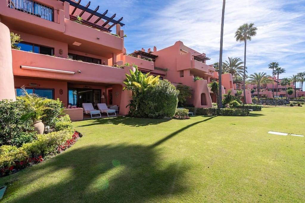 Frontline luxury ground floor apartment