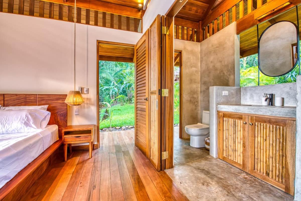 Tropical Paradise Retreat Near Caribbean Beaches