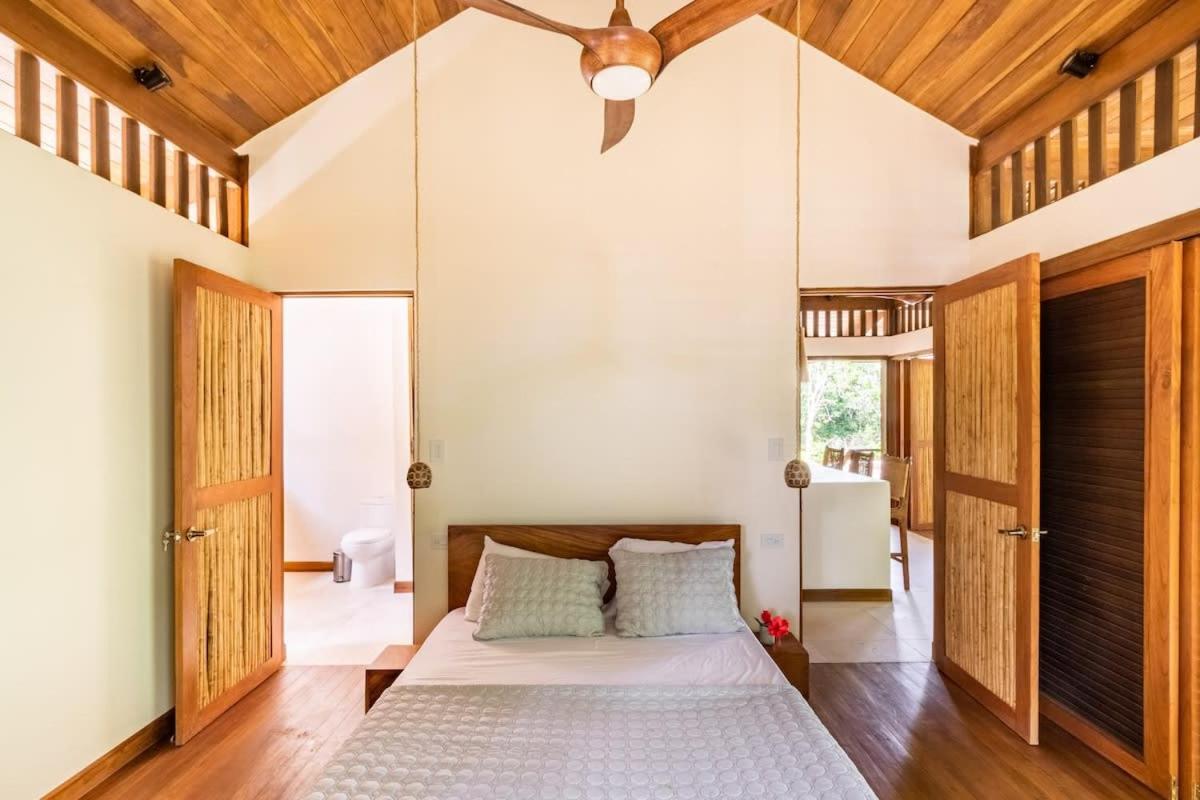 Tropical Paradise Retreat Near Caribbean Beaches