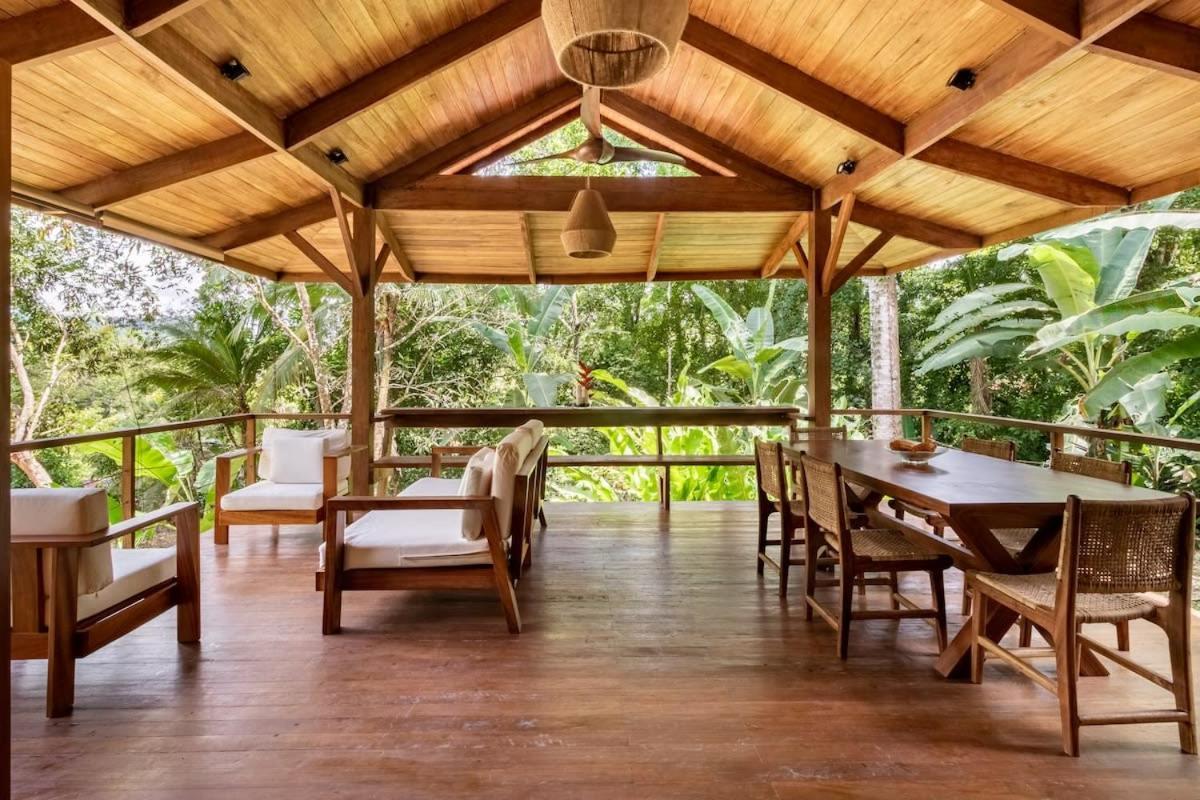 Tropical Paradise Retreat Near Caribbean Beaches