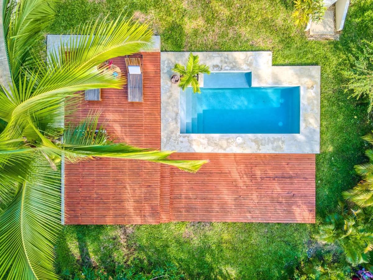 Tropical Paradise Retreat Near Caribbean Beaches