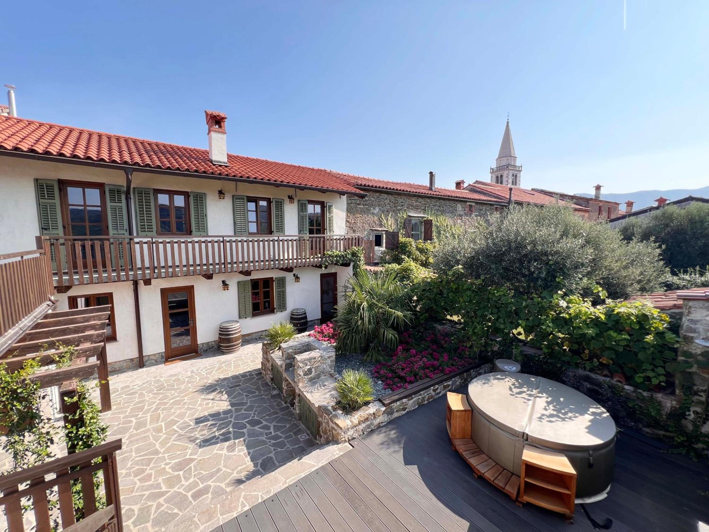 Historic Wine-Stone House view 2