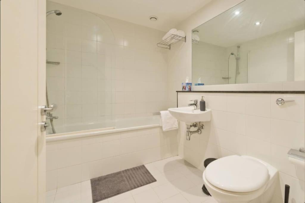 Bright & Modern Dublin City Stay