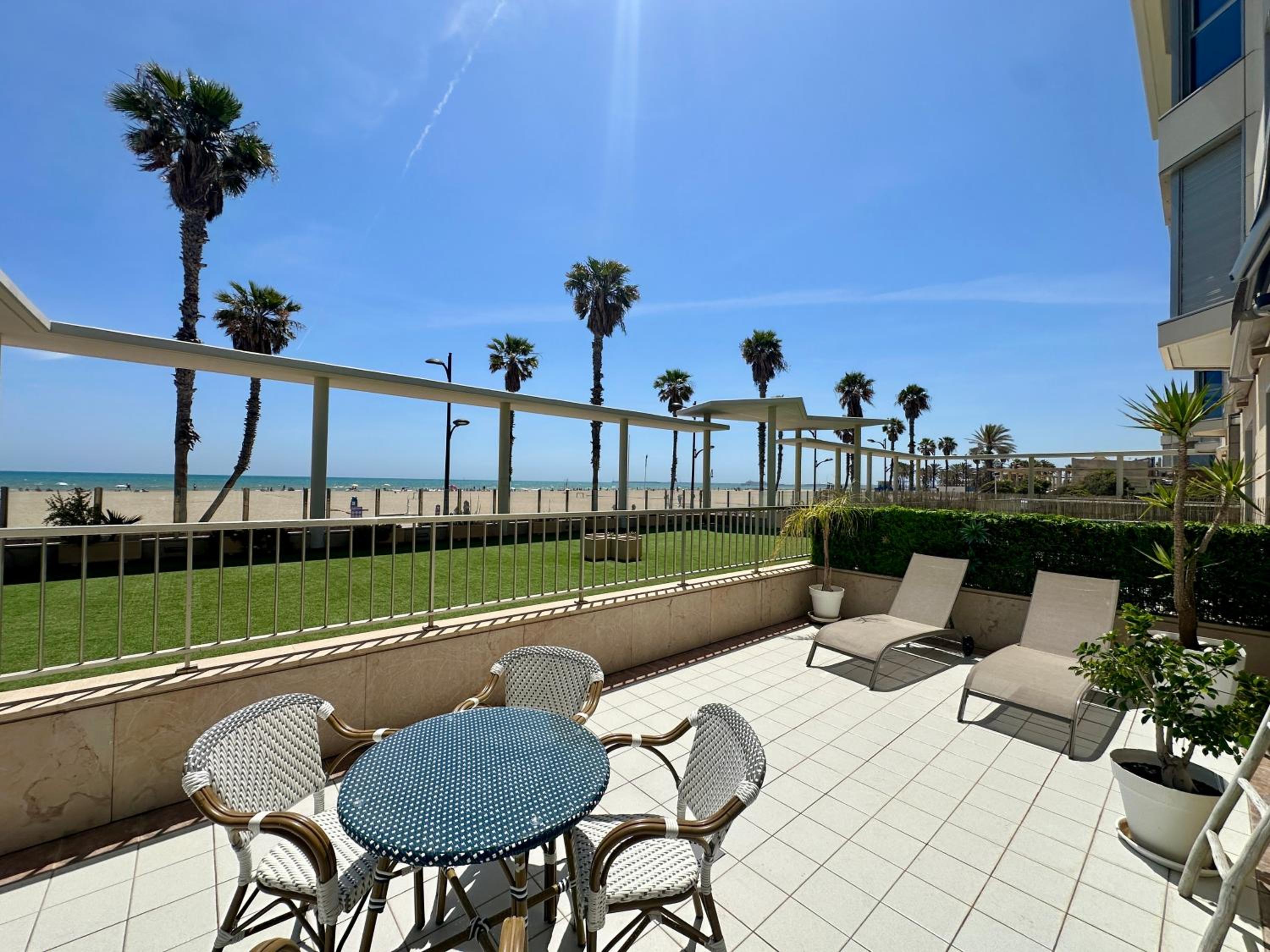 Reinapart Patacona Beachfront Seaview