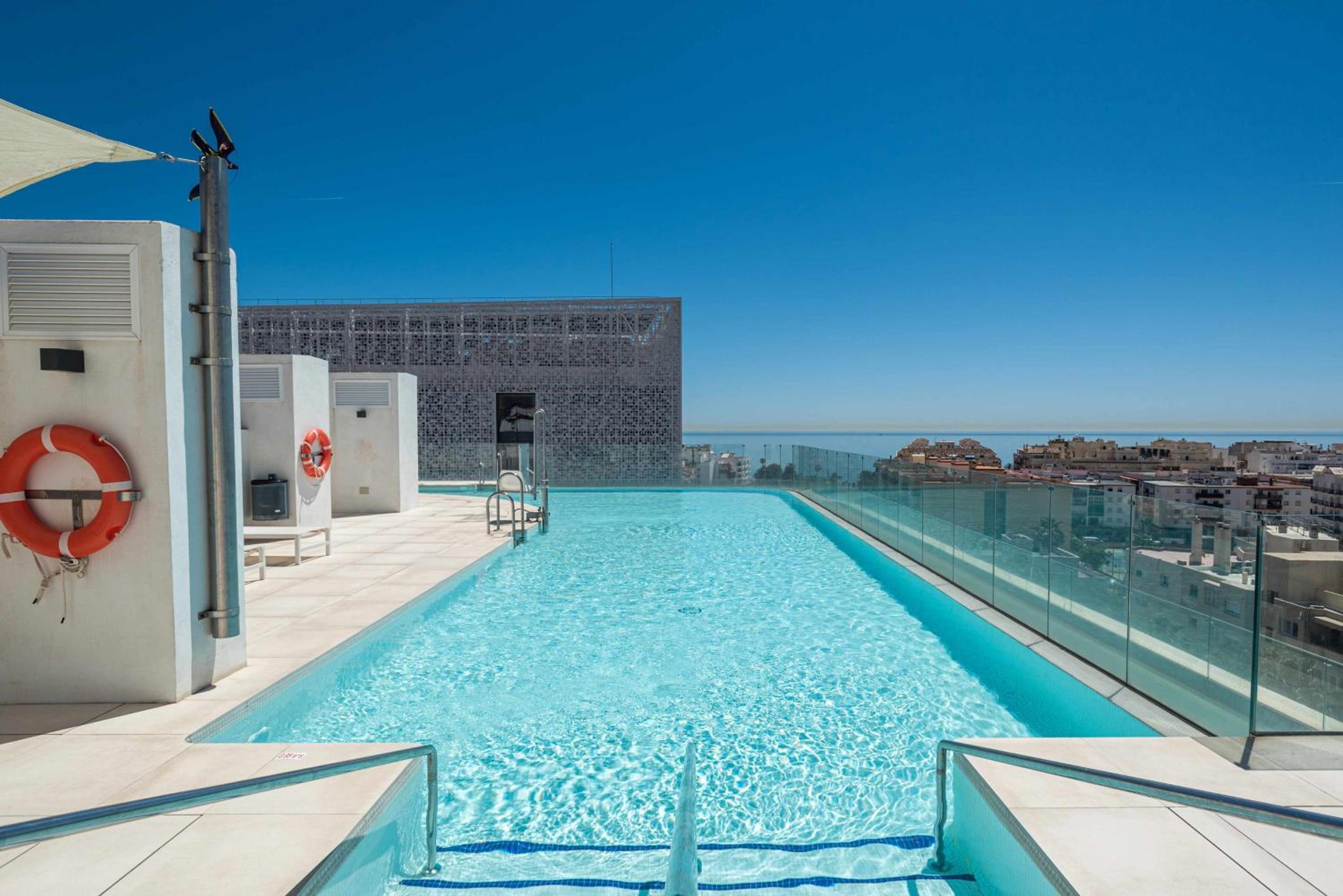 Hotel Selecta Estepona Roof Top View Infinity Pool - Image 1
