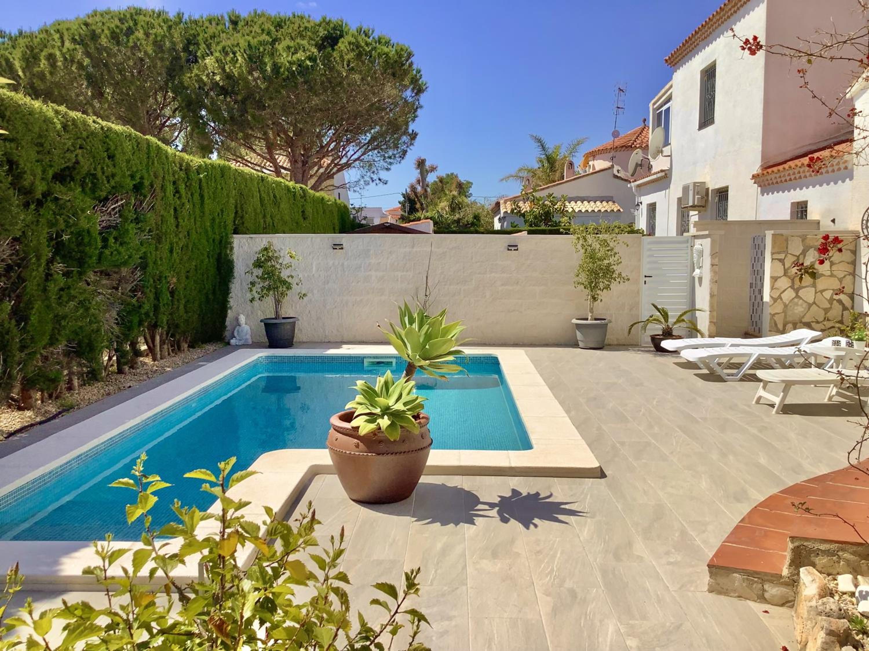 Villa Antonia con piscina privada AC y wifi view 2