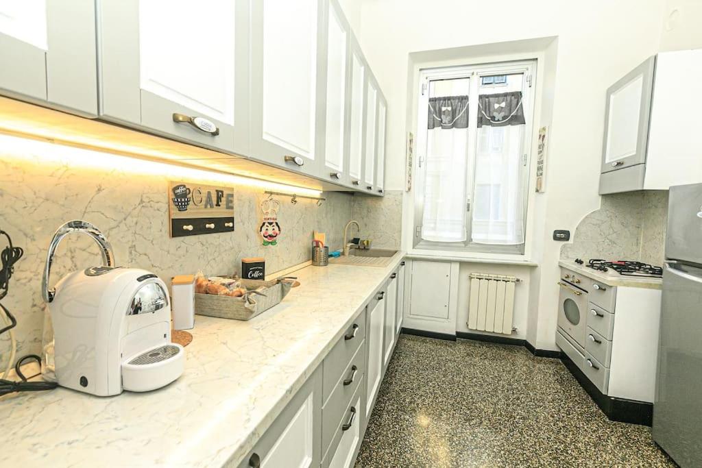 L' Atelier comodo al centro - Parcheggio privato - Zona Ospedale San Martino photo 5