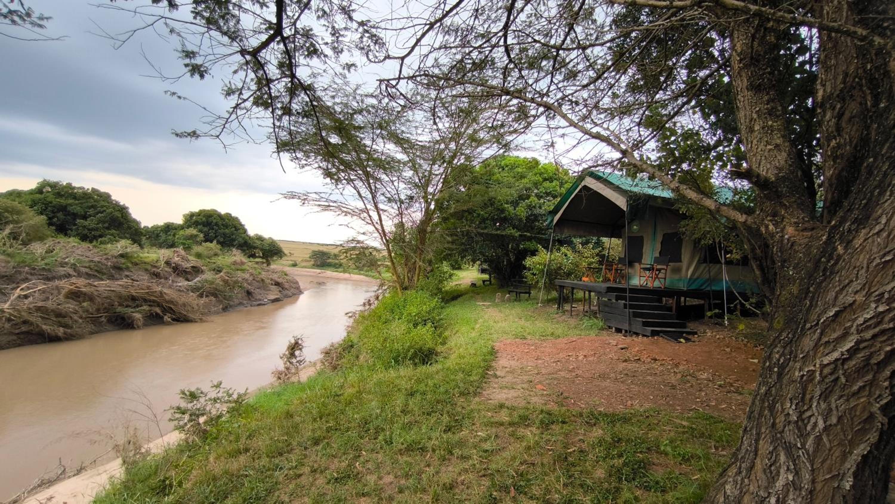 Julia's River Camp