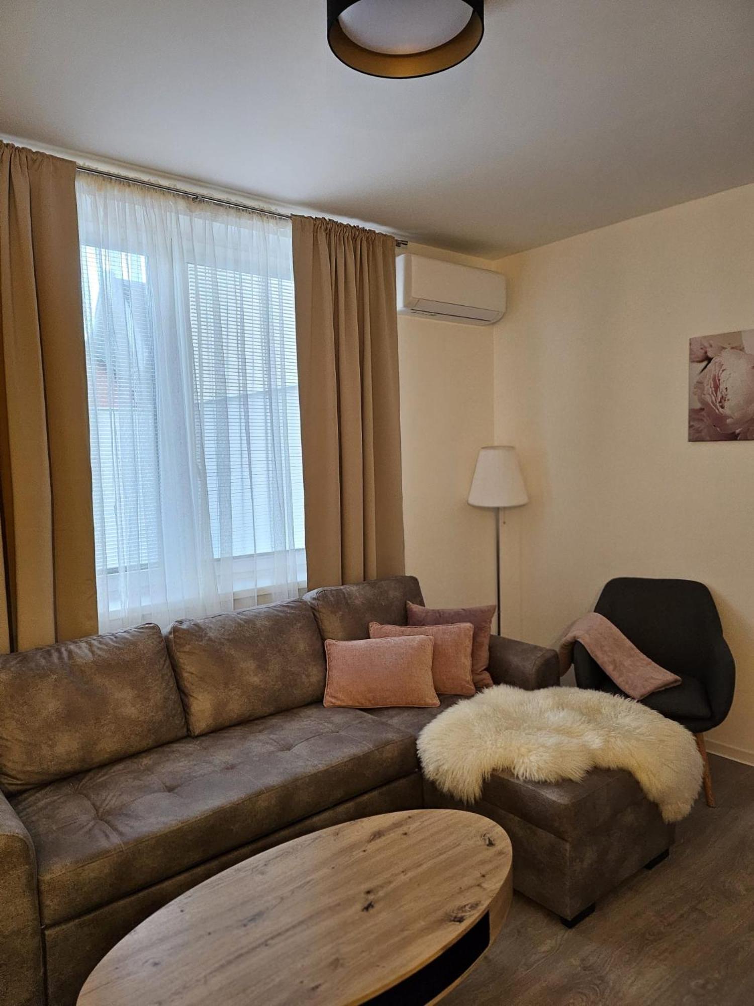 Apartmány U Kostela