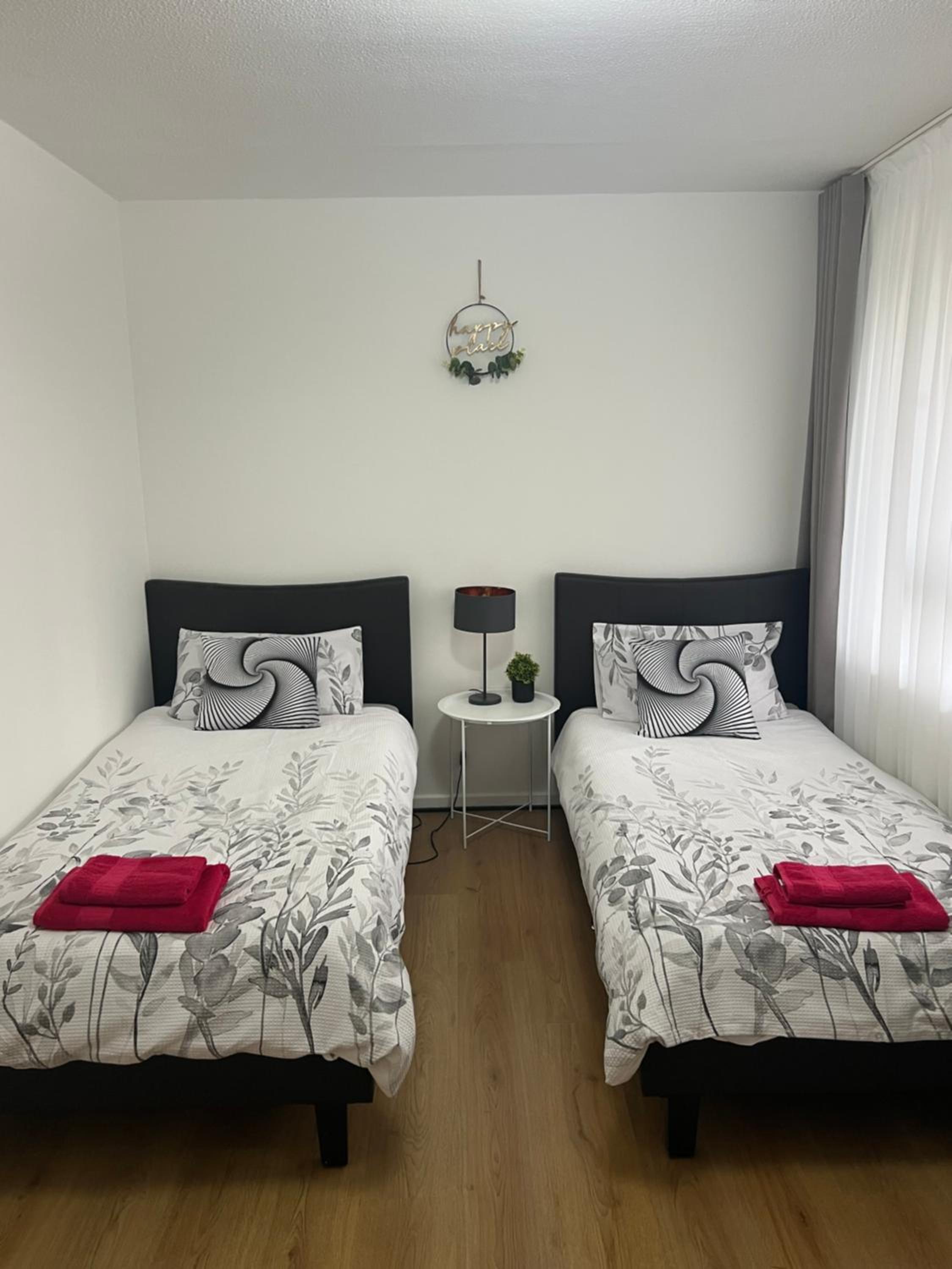 Spacious rooms for rent 10 min from Tower Bridge