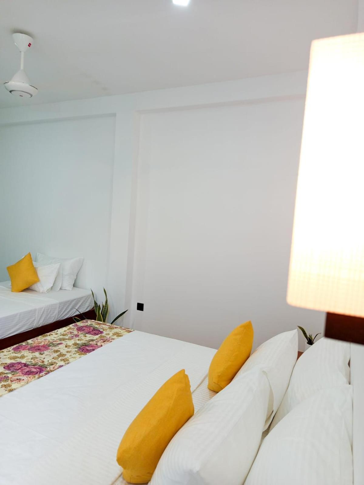 Randon Resort Mirissa