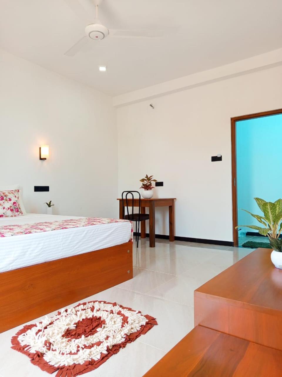 Randon Resort Mirissa