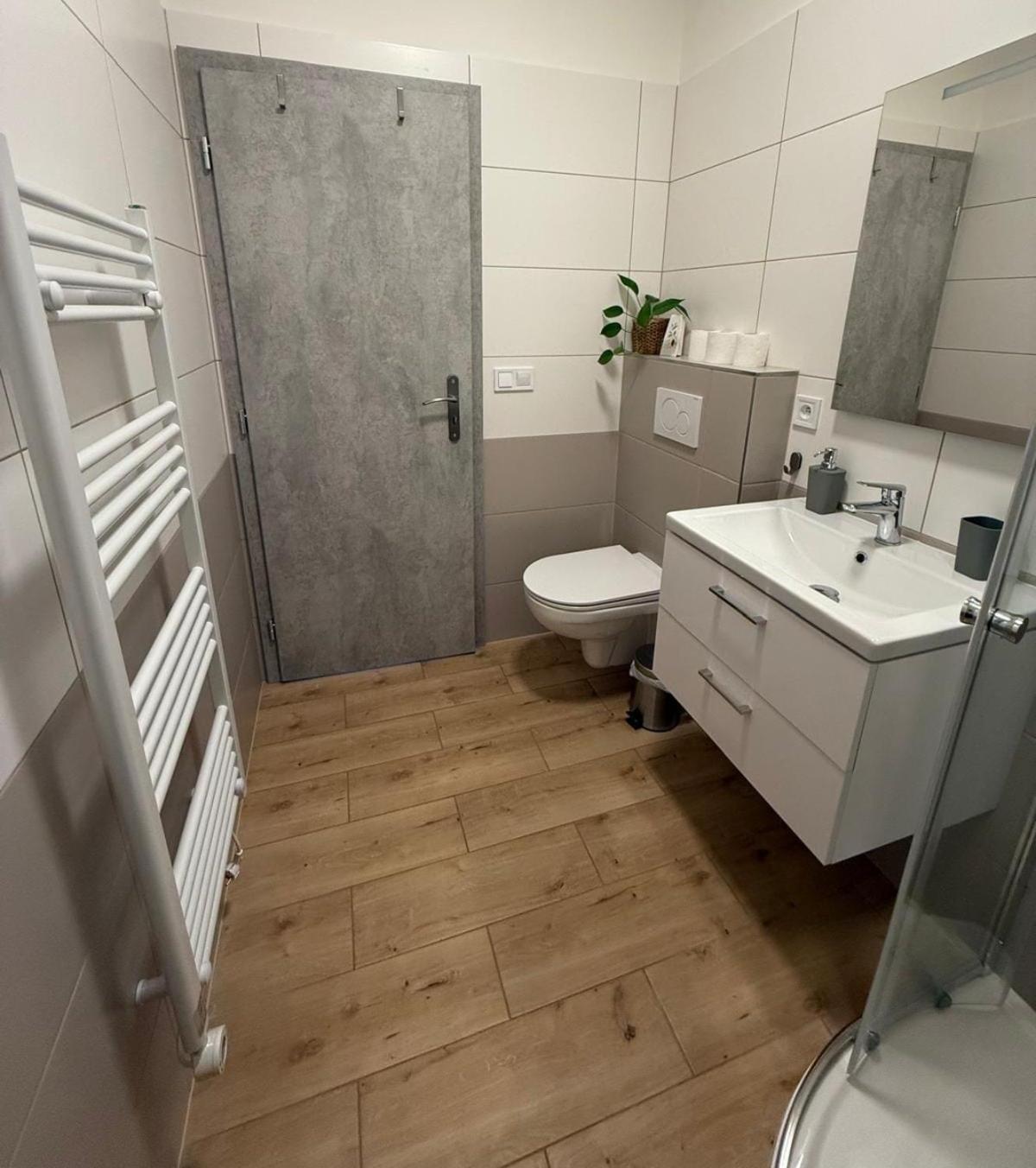 Apartmány U Kostela