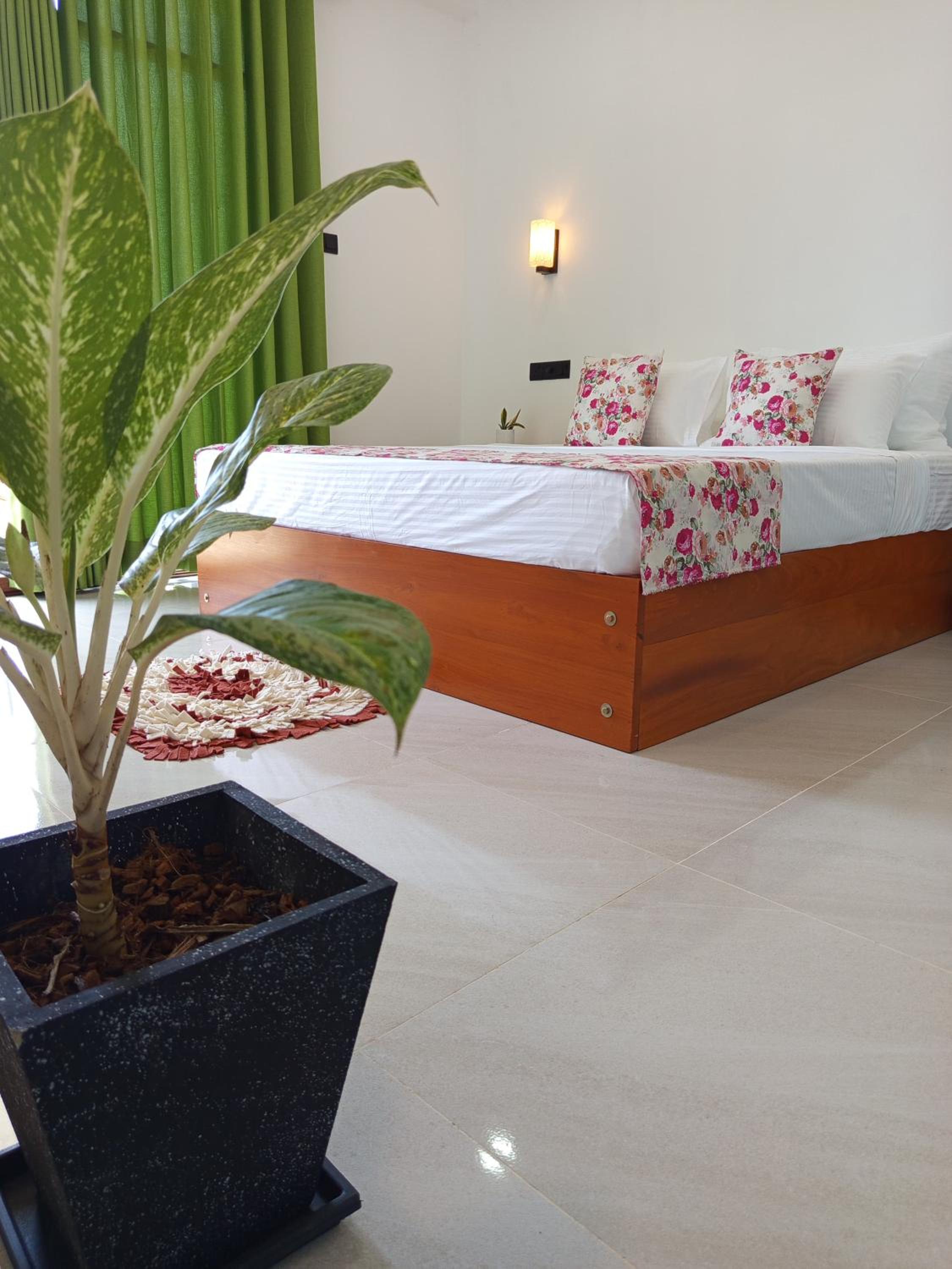 Randon Resort Mirissa