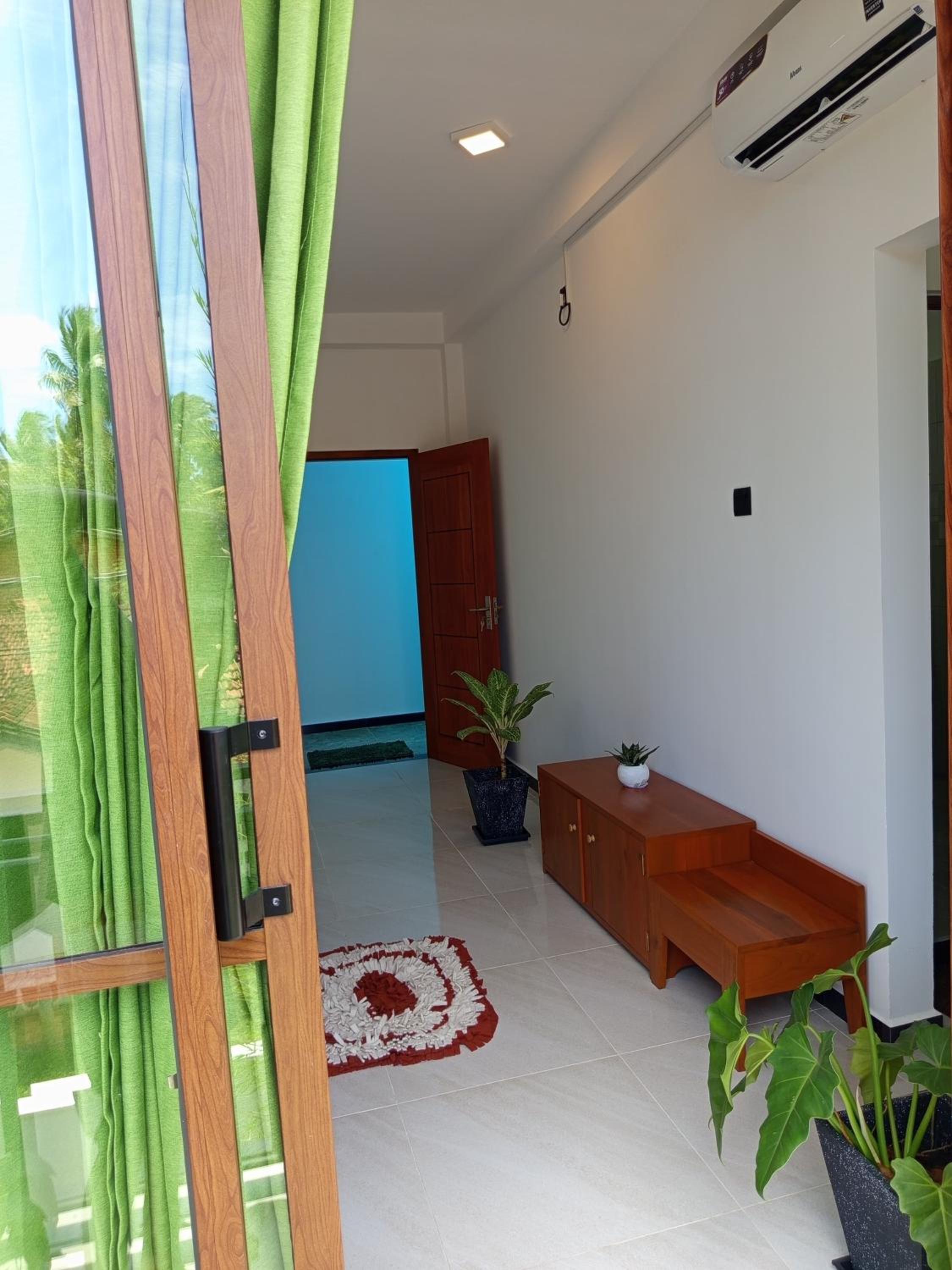 Randon Resort Mirissa