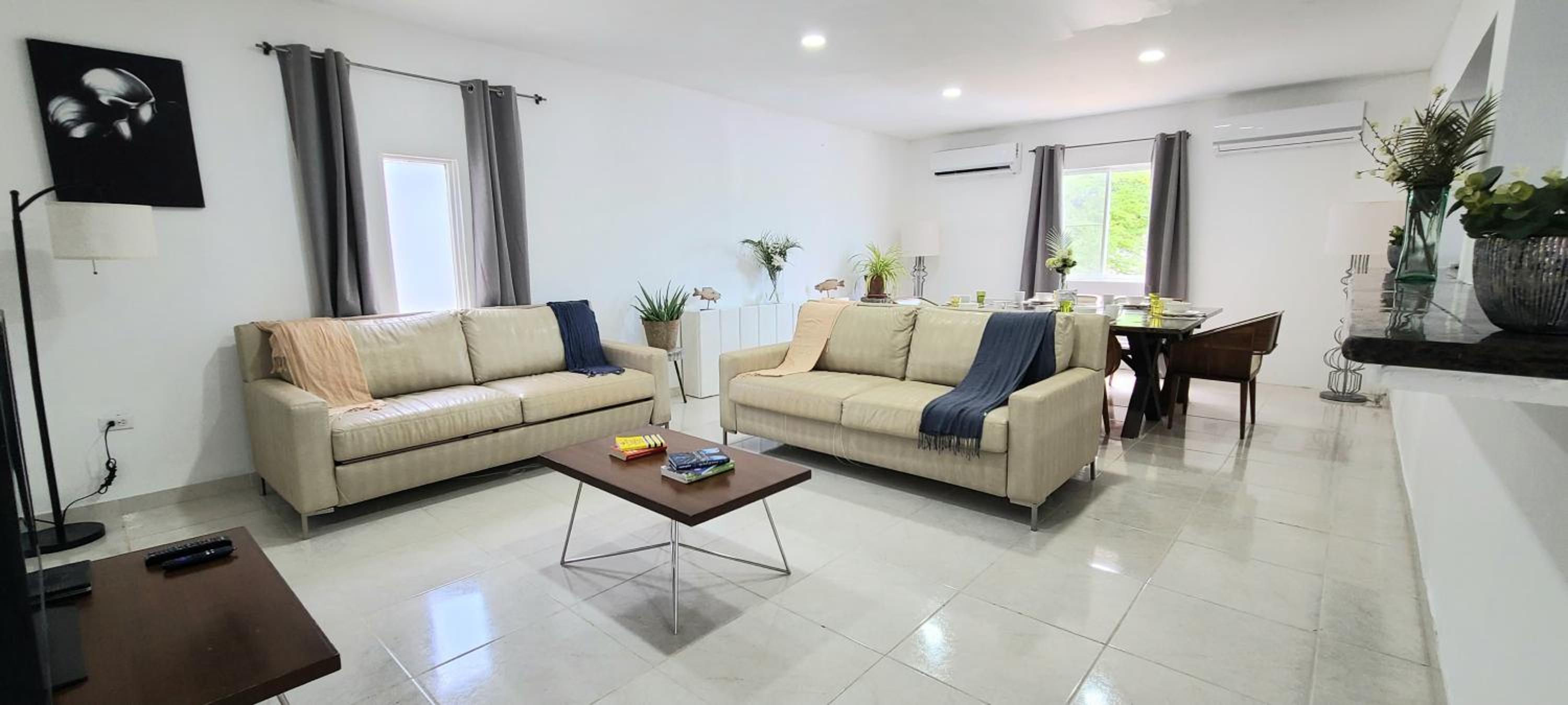 PALM BEACH HOUSE ARUBA one happy island
