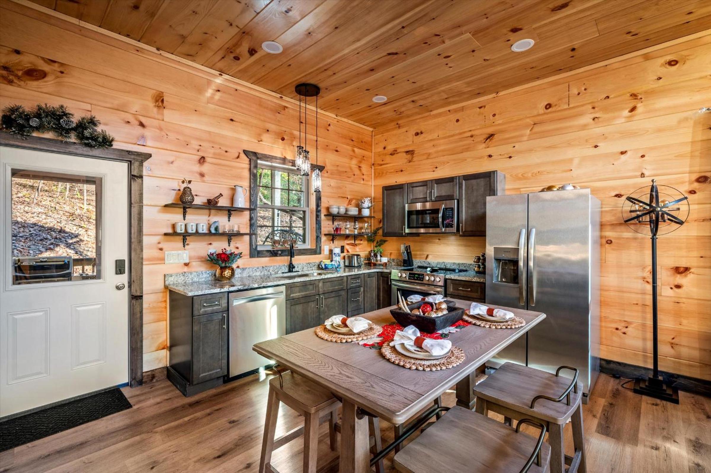 Luxury Couples Retreat- Hot Tub-Fireplace- Fire Pit- BBQ view 4