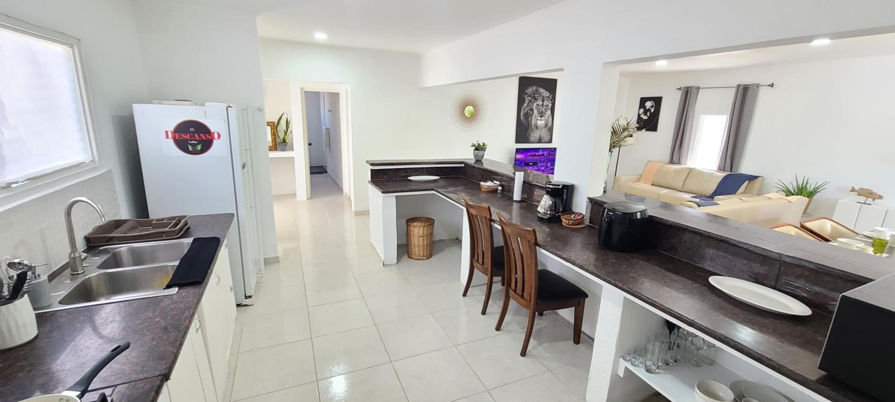 PALM BEACH HOUSE ARUBA one happy island
