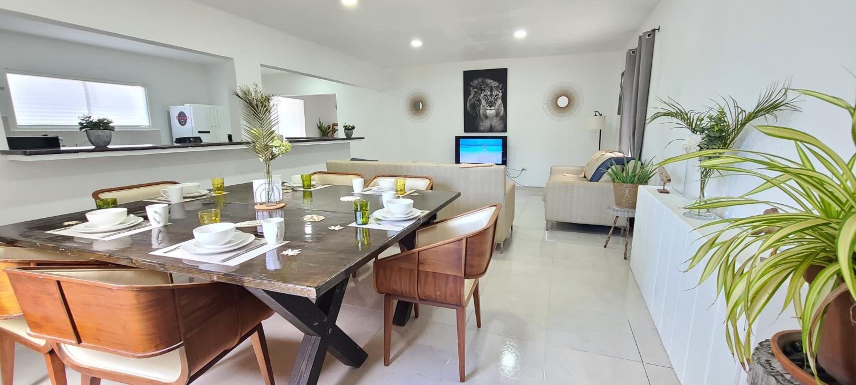 PALM BEACH HOUSE ARUBA one happy island