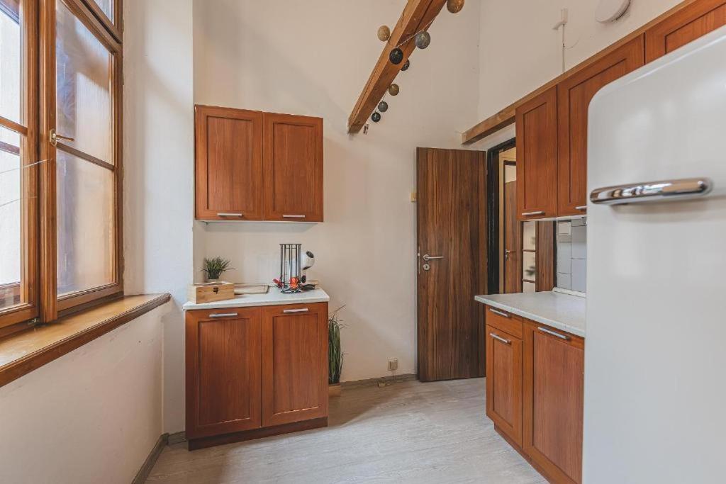 Moderní apartmán u Velkého náměstí 1, Wi-Fi zdarma, koupelna s vanou