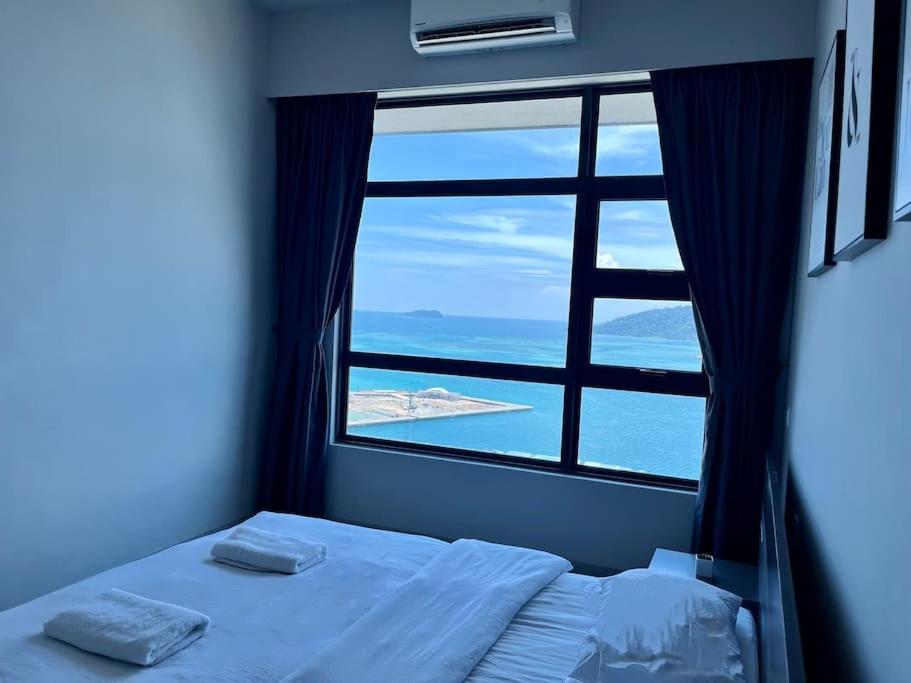JQ Sea & Sunset view, 25th floor, Swimming Pool, byMGSabah photo 5
