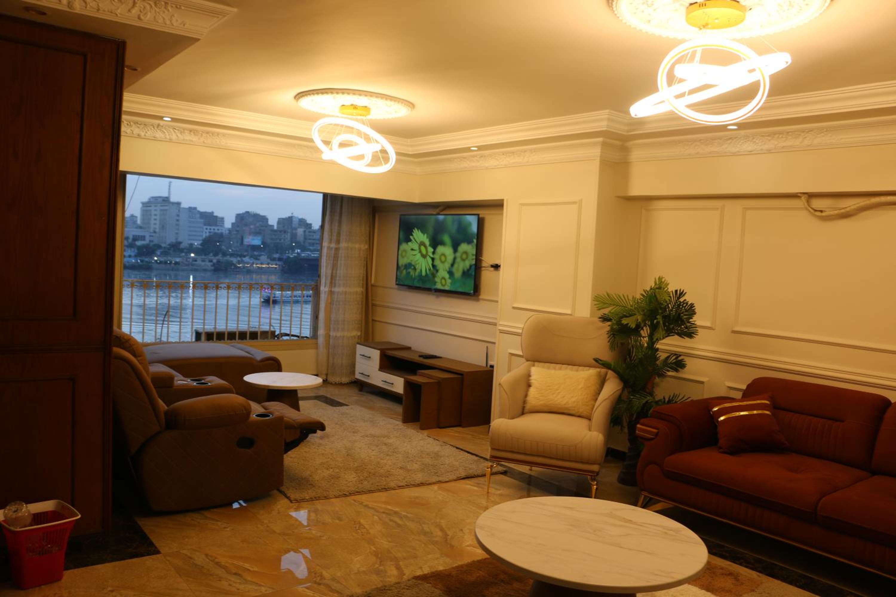 Fantastic Nile view Apartment